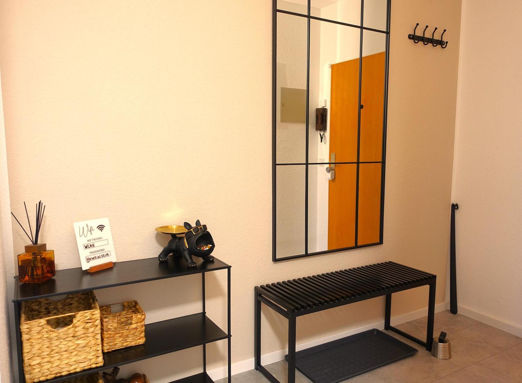 Getaway Apartment - Balkon - Kueche - Ruhe - Waesche - S-Bahn - 60 Qm Duisburg Eksteriør bilde